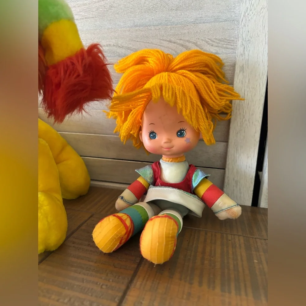 Hallmark 1983 Vintage Rainbow Brite & her loyal companion Puppy Brite - Picture 3 of 16